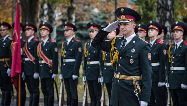 Военнослужащие армии Украины. Архивное фото Военнослужащие армии Украины. Архивное фото