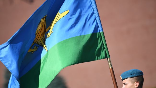 Курсант Рязанского высшего воздушно-десантного командного училища имени генерала армии В. Ф. Маргелова. Архивное фото