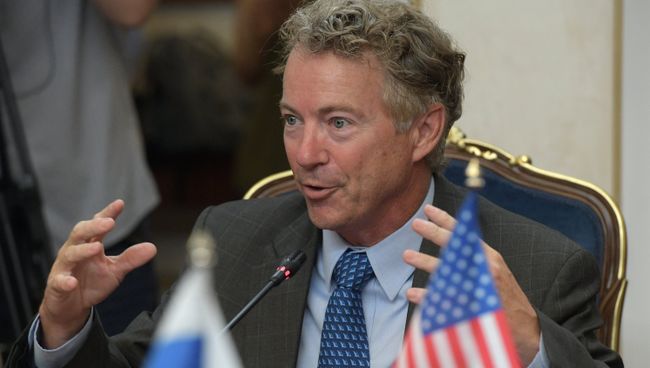Член Сената Конгресса США от Республиканской партии Ренд Пол во время встречи в Москве с председателем комитета Совета Федерации РФ по международным делам Константином Косачевым. Архивное фото