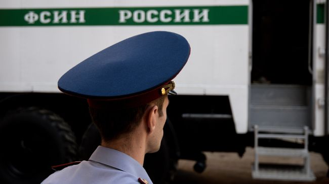 Сотрудник ФСИН Сотрудник ФСИН