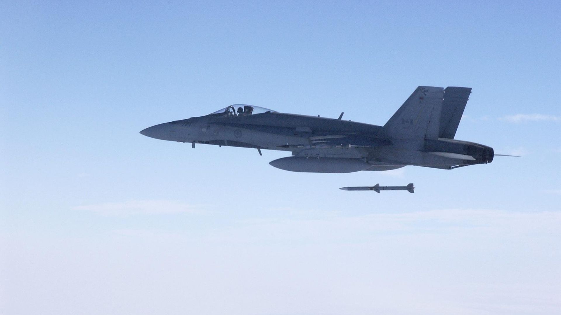 Запуск ракеты AIM-120 AMRAAM Запуск ракеты AIM-120 AMRAAM - РИА Новости, 1920, 03.01.2025