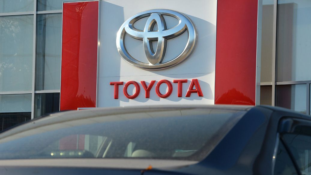Автосалон Toyota Автосалон Toyota - РИА Новости, 1920, 10.03.2022