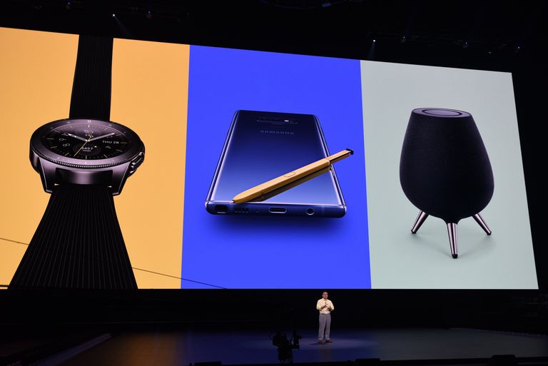 Генеральный директор Samsung Донг Джинг Ко на презентации Galaxy Unpacked в Нью-Йорке Генеральный директор Samsung Донг Джинг Ко на презентации Galaxy Unpacked в Нью-Йорке
