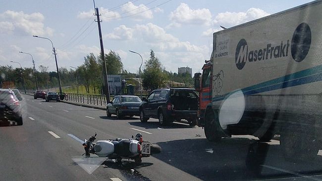 На месте ДТП на проспекте Луначарского в Санкт-Петербурге. 10 августа 2018 На месте ДТП на проспекте Луначарского в Санкт-Петербурге. 10 августа 2018