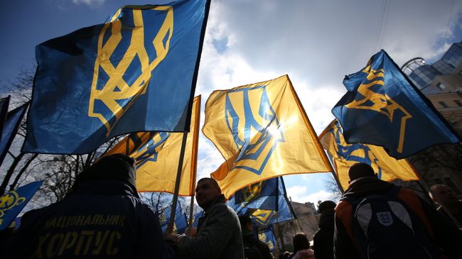 Украинские активисты. Архивное фото Украинские активисты. Архивное фото
