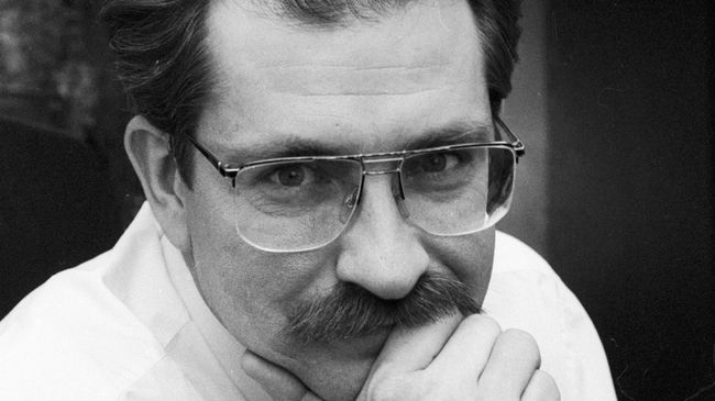 Тележурналист Влад Листьев. Архивное фото Тележурналист Влад Листьев. Архивное фото
