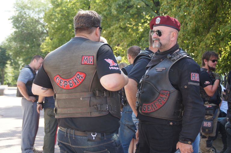 Более 50 участников мотомарша Дороги Победы приехали в Луганск Более 50 участников мотомарша Дороги Победы приехали в Луганск