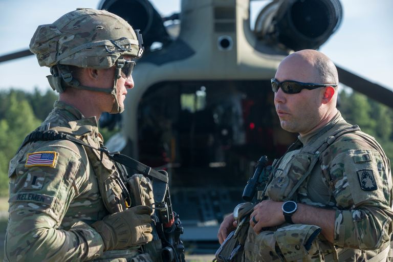 Военнослужащие армии США во время учений войск НАТО в городе Казлу-Руда, Литва