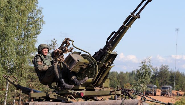 Военнослужащий армии России. Архивное фото Военнослужащий армии России. Архивное фото