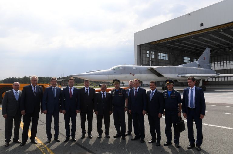Выкатка российского ракетоносца-бомбардировщика Ту-22М3М в Казани Выкатка российского ракетоносца-бомбардировщика Ту-22М3М в Казани