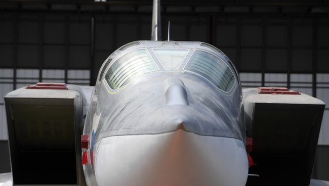 Выкатка российского ракетоносца-бомбардировщика Ту-22М3М в Казани Выкатка российского ракетоносца-бомбардировщика Ту-22М3М в Казани