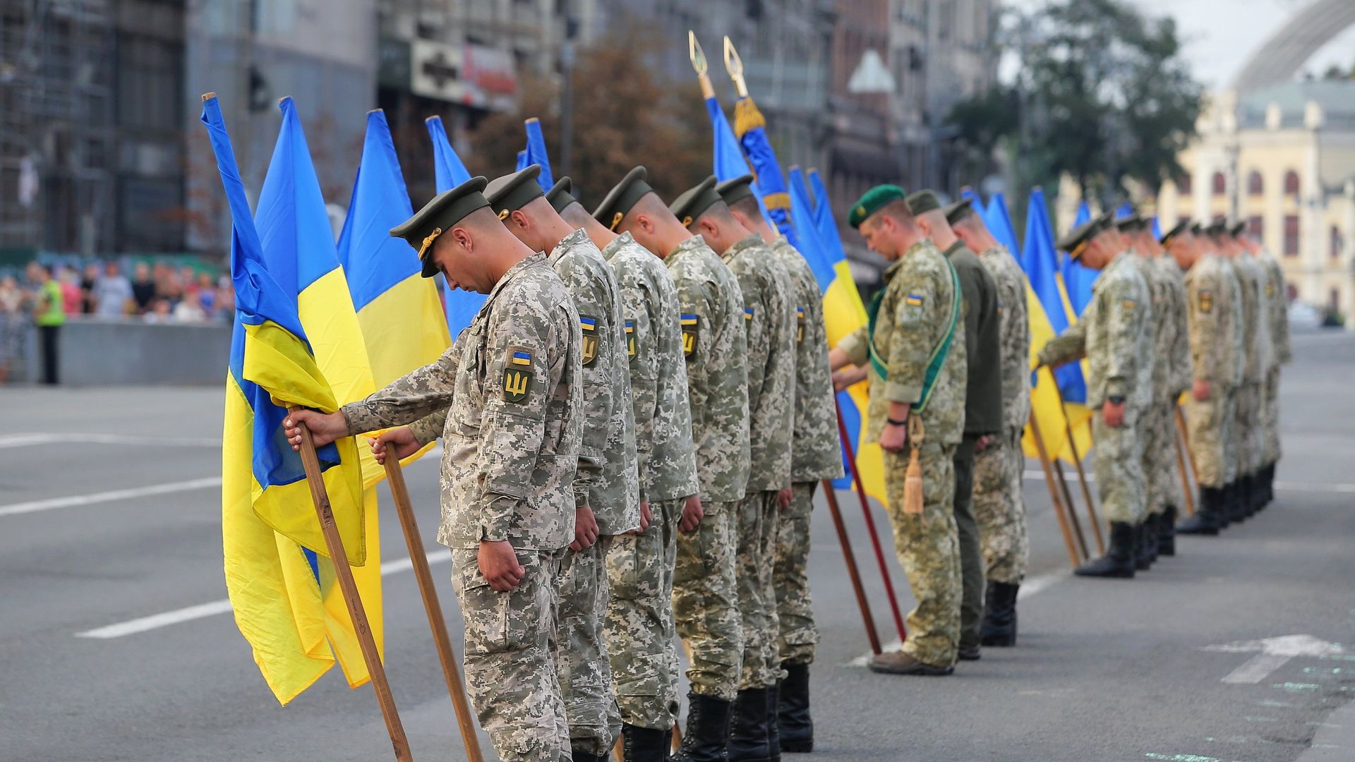 Военнослужащие на репетиции военного парада в честь 27-ой годовщины Независимости Украины в центре Киева Военнослужащие на репетиции военного парада в честь 27-ой годовщины Независимости Украины в центре Киева - РИА Новости, 1920, 15.12.2020