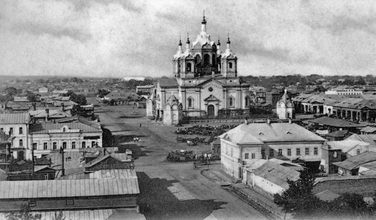 Базар и Пятницкая церковь в Тамбове в начале XX века