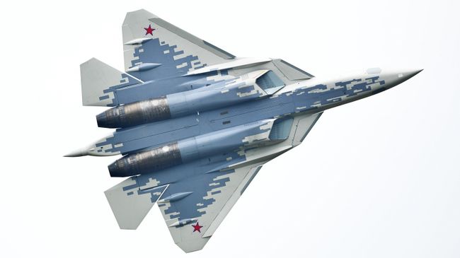 Многофункциональный истребитель Су-57. Архивное фото Многофункциональный истребитель Су-57. Архивное фото