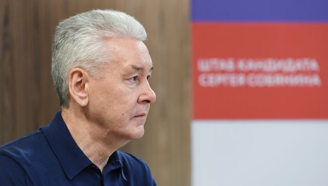 Мэр Москвы Сергей Собянин участвует в круглом столе по вопросам развития транспорта