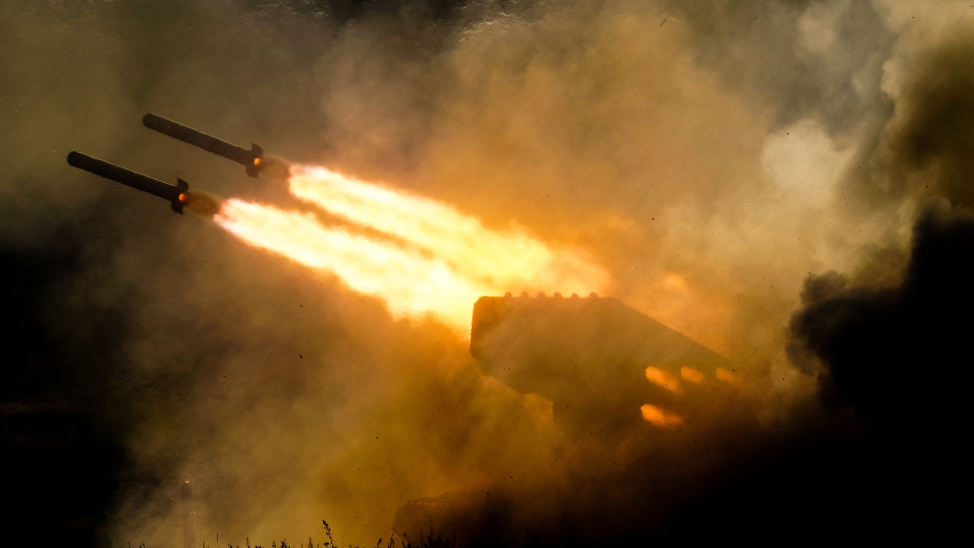 Тяжелая огнеметная система залпового огня ТОС-1а Солнцепек Тяжелая огнеметная система залпового огня ТОС-1а Солнцепек - РИА Новости, 1920, 04.06.2023