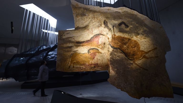 Международный Центр наскальной живописи Lascaux Международный Центр наскальной живописи Lascaux
