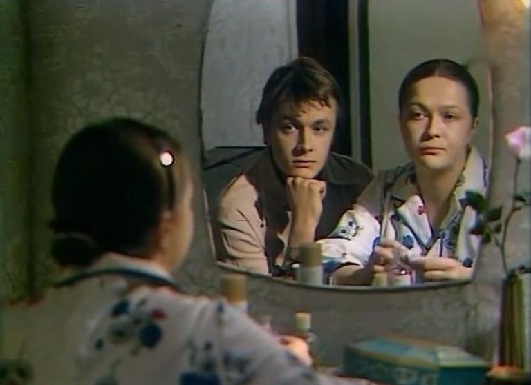 Кадр из фильма Хозяйка детского дома (1983) Кадр из фильма Хозяйка детского дома (1983)