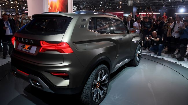 Автомобиль LADA 4x4 Vision на Московском международном автомобильном салоне 2018 Автомобиль LADA 4x4 Vision на Московском международном автомобильном салоне 2018