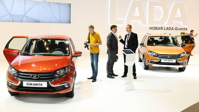 В России выросли продажи новых автомобилей Lada