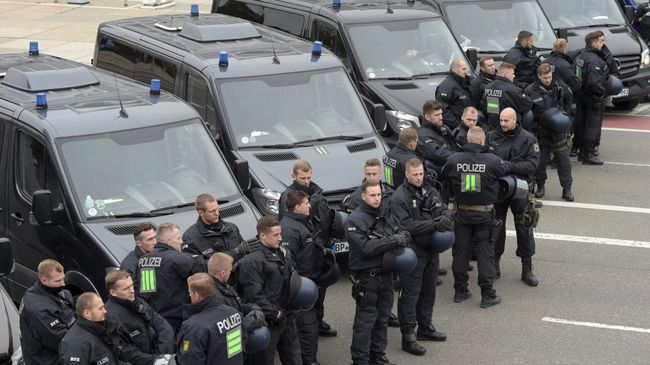 Сотрудники полиции в Германии