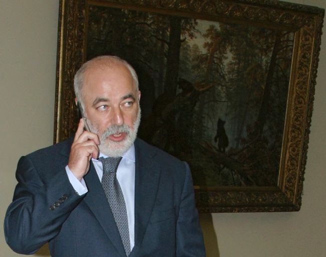 Председатель правления, председатель наблюдательного комитета группы компаний Ренова Виктор Вексельбер