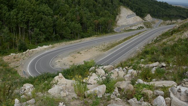 Автомобильная дорога, ведущая в туристический кластер Белокуриха-2 в Алтайском крае Автомобильная дорога, ведущая в туристический кластер Белокуриха-2 в Алтайском крае