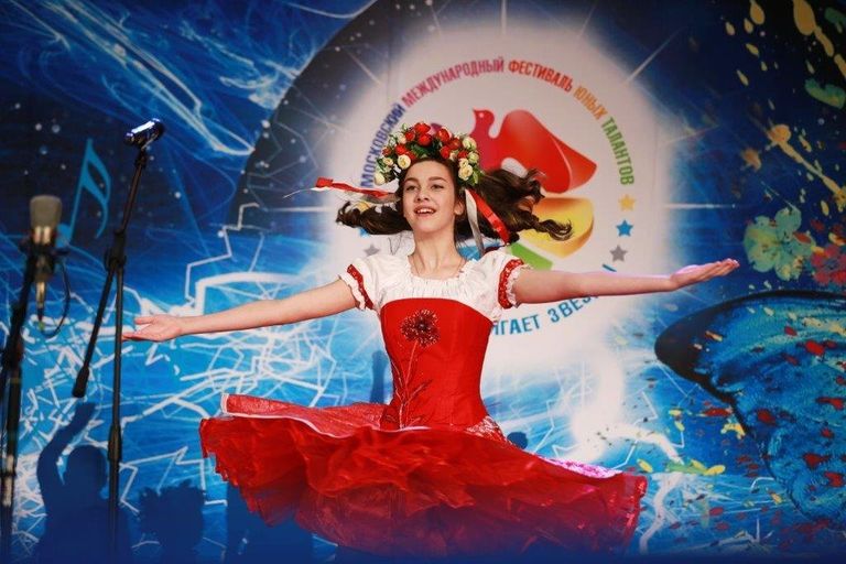 Участница фестиваля Волшебная сила голубого потока — Мосгаз зажигает звезды. 7 сентября 2018 Участница фестиваля Волшебная сила голубого потока — Мосгаз зажигает звезды. 7 сентября 2018