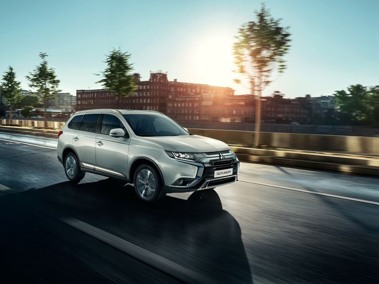 Автомобиль Mitsubishi Outlander