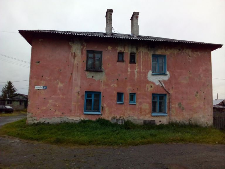 Дом, где расположена одна из муниципальных квартир Дом, где расположена одна из муниципальных квартир