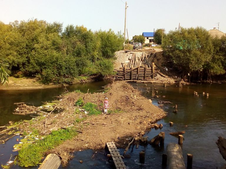 Разрушенный мост Разрушенный мост