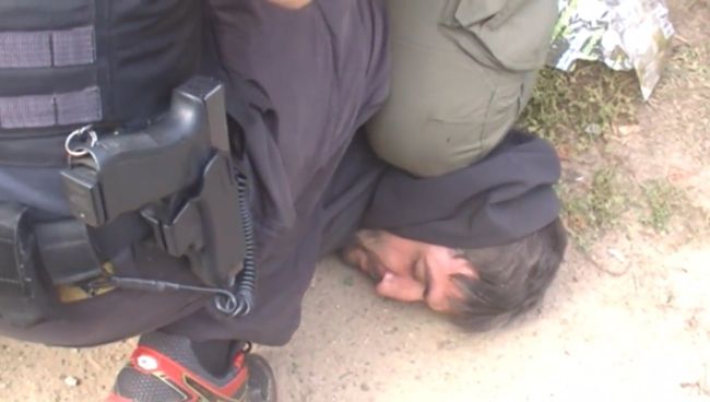 Кадры задержания боевика ИГ* за подготовку убийства ополченца ДНР Кадры задержания боевика ИГ* за подготовку убийства ополченца ДНР