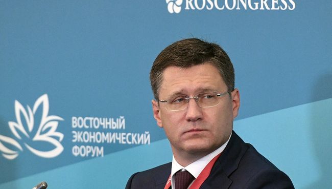 Министр энергетики Российской Федерации Александр Новак на панельной сессии Новые энергетические рынки: дальневосточный вектор в рамках IV Восточного экономического форума во Владивостоке. Министр энергетики Российской Федерации Александр Новак на панельной сессии Новые энергетические рынки: дальневосточный вектор в рамках IV Восточного экономического форума во Владивостоке.