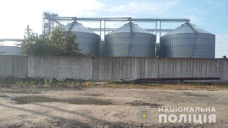 В Харьковской области более 50 человек задержано после конфликта на территории элеватора в Змиевском районе. 12 сентября 2018 В Харьковской области более 50 человек задержано после конфликта на территории элеватора в Змиевском районе. 12 сентября 2018