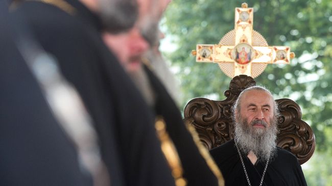 Митрополит Киевский и всея Украины Онуфрий в Киево-Печерской лавре в Киеве Митрополит Киевский и всея Украины Онуфрий в Киево-Печерской лавре в Киеве