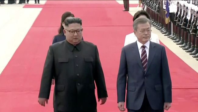 Визит лидера Южной Кореи Мун Чжэ Ина в Пхеньян для встречи с главой КНДР Ким Чен Ыном. 18.09.2018 Визит лидера Южной Кореи Мун Чжэ Ина в Пхеньян для встречи с главой КНДР Ким Чен Ыном. 18.09.2018