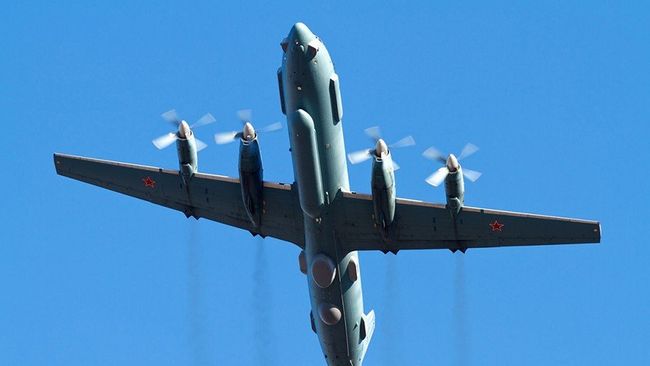 Самолет ИЛ-20. Архивное фото Самолет ИЛ-20. Архивное фото