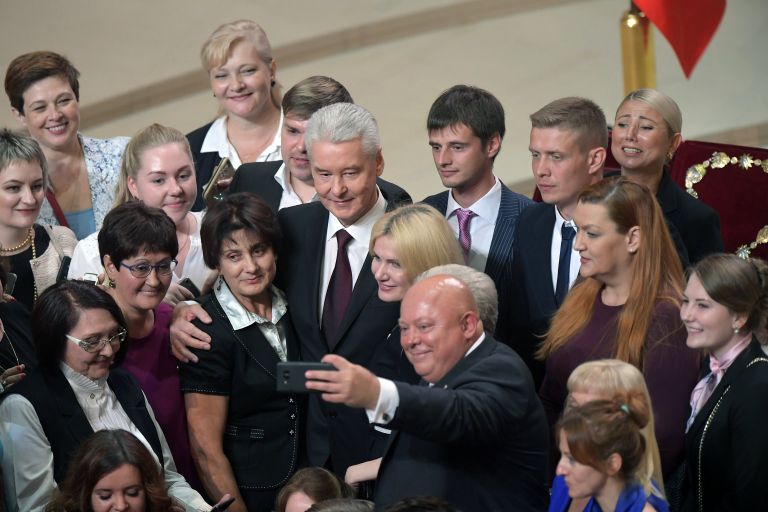 Избранный мэр Москвы Сергей Собянин на церемонии официального вступления в должность в Московском концертном зале Зарядье Избранный мэр Москвы Сергей Собянин на церемонии официального вступления в должность в Московском концертном зале Зарядье