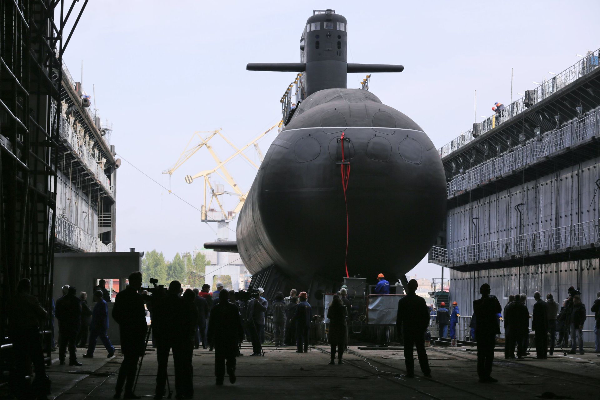Торжественная церемония спуска на воду дизель-электрической подводной лодки Кронштадт проекта 677 Лада на Адмиралтейских верфях в Санкт-Петербурге - РИА Новости, 1920, 31.08.2026