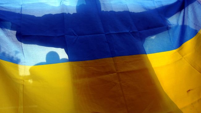 Болельщики сборной Украины смотрят матч Саудовская Аравия-Украина в Ганновере, Германия. 19 июня 2006 Болельщики сборной Украины смотрят матч Саудовская Аравия-Украина в Ганновере, Германия. 19 июня 2006