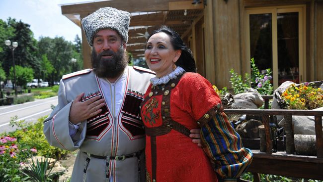 Народная артистка России, заслуженная артистка Украины Татьяна Бочтарева с мужем, народным артистом России Геннадием Черкасовым Народная артистка России, заслуженная артистка Украины Татьяна Бочтарева с мужем, народным артистом России Геннадием Черкасовым