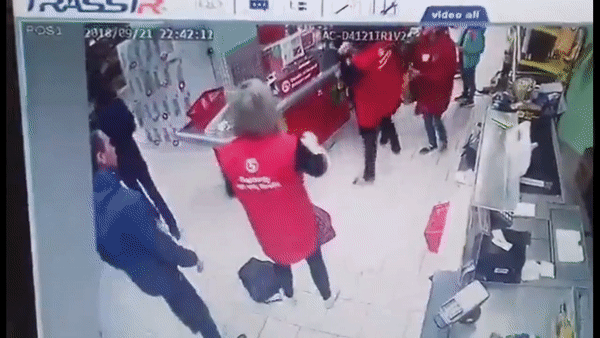 Драка со стрельбой в Пятерочке Драка со стрельбой в Пятерочке