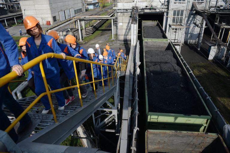 Разгрузка угля на Рефтинской тепловой электростанции ПАО Энел Россия