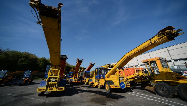 Парк спецтехники ГБУ Автомобильные дороги Парк спецтехники ГБУ Автомобильные дороги