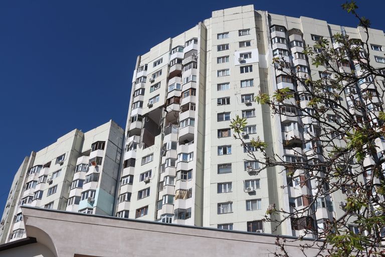 Жилой дом на Московском проспекте в Кишиневе, где произошел взрыв. 7 октября 2018 Жилой дом на Московском проспекте в Кишиневе, где произошел взрыв. 7 октября 2018