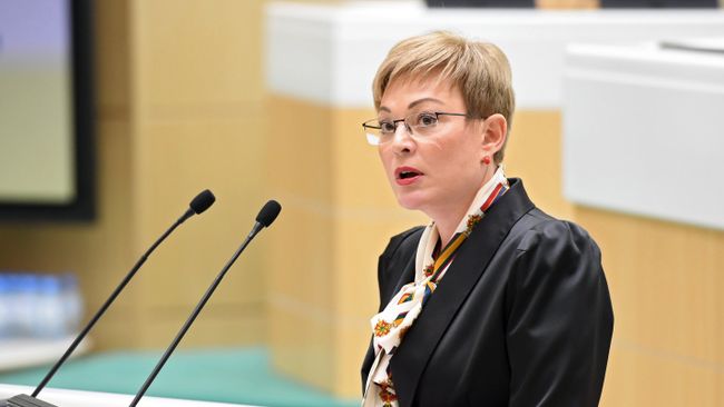 Губернатор Мурманской области Марина Ковтун выступает на парламентских слушаниях в Совете Федерации РФ. 8 октября 2018 Губернатор Мурманской области Марина Ковтун выступает на парламентских слушаниях в Совете Федерации РФ. 8 октября 2018