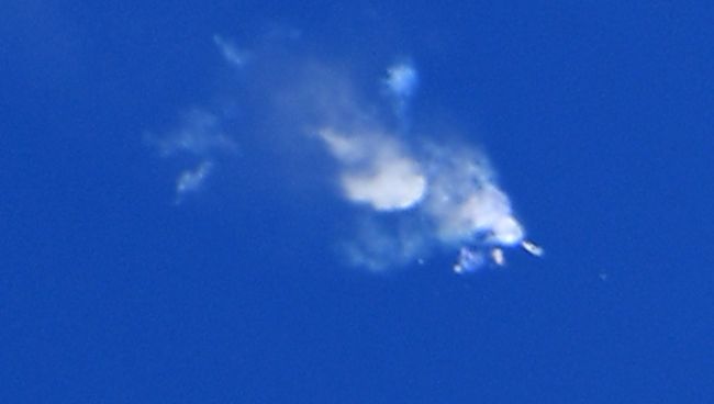 Ракета-носитель Союз-ФГ с пилотируемым кораблем Союз МС-10 после старта с космодрома Байконур Ракета-носитель Союз-ФГ с пилотируемым кораблем Союз МС-10 после старта с космодрома Байконур