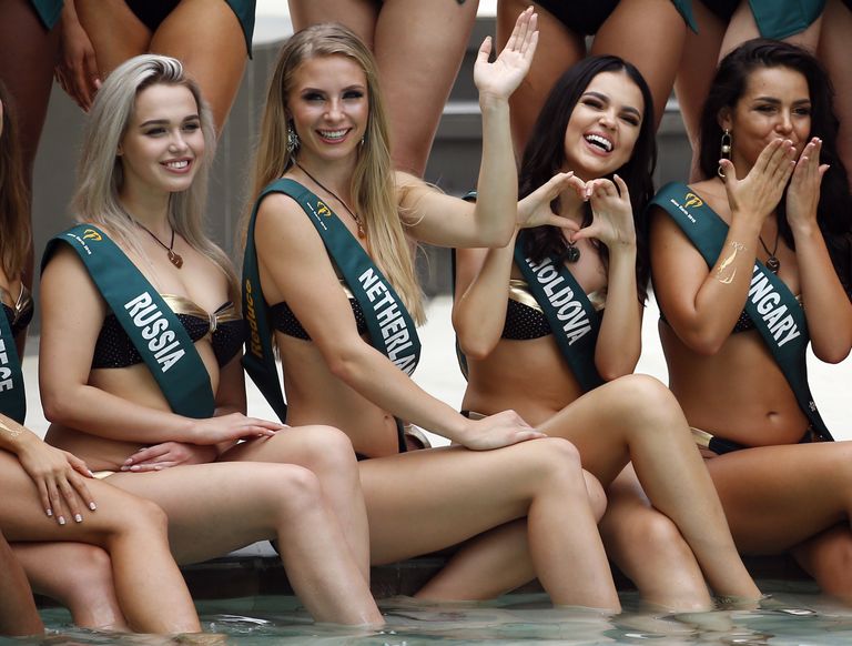 Фотосессия кандидаток на звание Мисс Земля в Маниле Фотосессия кандидаток на звание Мисс Земля в Маниле