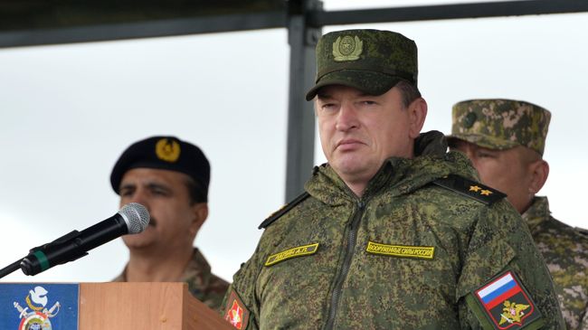 Командующий войсками Центрального военного округа генерал-лейтенант Александр Лапин