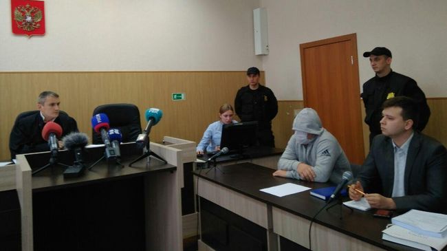 Судебное заседание по уголовному делу в отношении одного из подростков, обвиняемого в нападении на пермскую школу Судебное заседание по уголовному делу в отношении одного из подростков, обвиняемого в нападении на пермскую школу